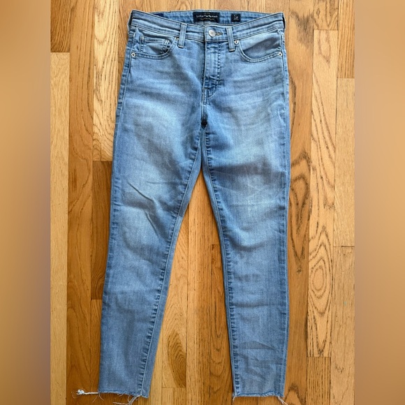 Lucky Brand Light Blue Denim Jeans - Picture 1 of 3